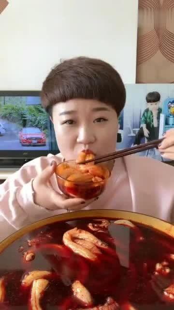 老鼠姐吃瓜,一场吃瓜引发的狂欢